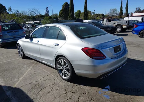 2018 Mercedes-Benz C 300 from USA, damaged, VIN WDDWF4JBXJR414597